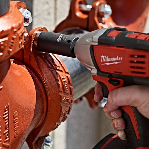 XPRS - Embout adaptateur pour douille carrée en acier allié SHOCKWAVE Impact Duty de 1/4 po à 1/2 po de diamètre, Milwaukee Tool