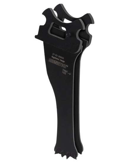 Trois lames noires empilées de la marque Arbortech, dotées d’un design dentelé à l’extrémité inférieure, conçues pour les outils de coupe spécialisés.