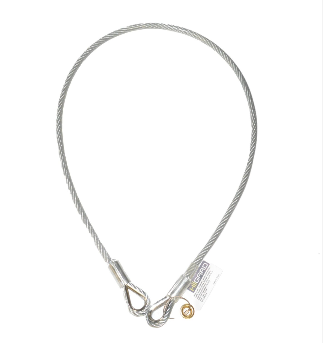 Câble d'ancrage en acier galvanisé avec deux boucles renforcées, utilisé comme point d'attache pour les systèmes de protection contre les chutes en milieu de travail.