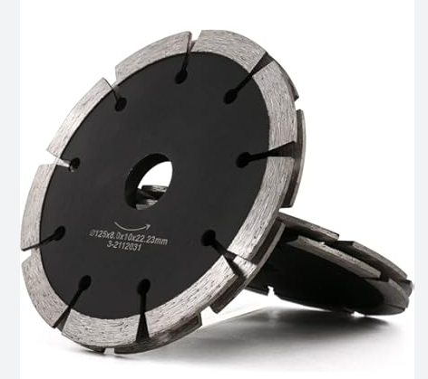 Disques diamantés segmentés pour meuleuse, diamètre 125 mm, conçus pour la découpe de matériaux durs comme le béton, la pierre ou la brique.