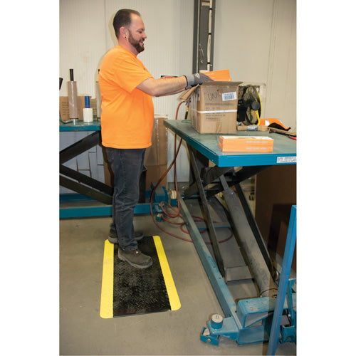 Tapis antifatigue, Losange, 1-2/3' x 3-1/4' x 3/4", Noir/Jaune, Polyuréthane - SGW898