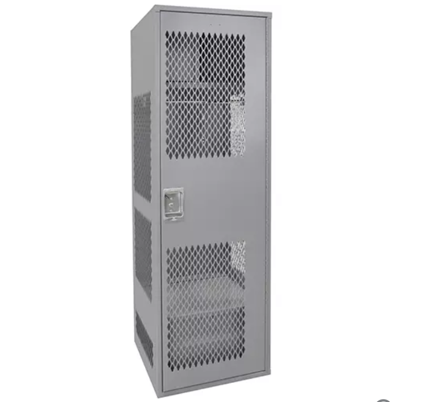 Casier pour équipement avec porte, acier gris 24" la x 18" p x 72" h avec porte verrouillable et côtés ventilés.
