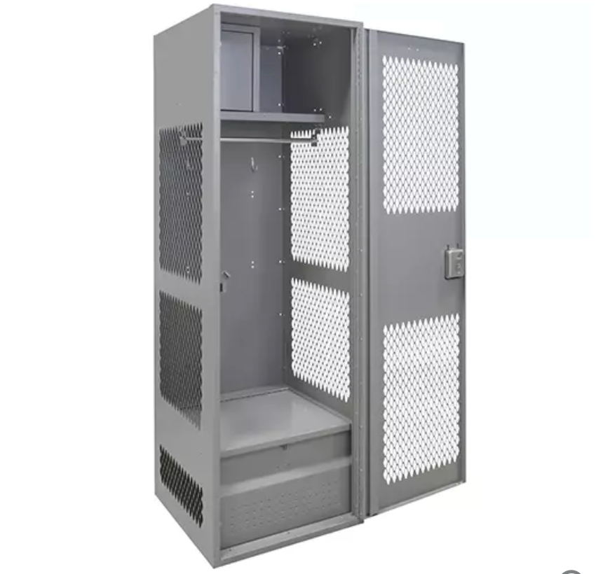 Casier pour équipement avec porte, acier gris 24" x 24" x 72" avec rangement sécurisé ventilé et porte verrouillable.