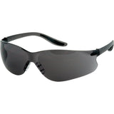 Lunettes de sécurité série Z500, Lentille Grise/fumée, Anti-égratignures, Répond ou surpasse la norme CSA Z94.3 - SAS362R