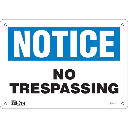 Enseigne «No Trespassing» en anglais — panneau d'avertissement pour propriété privée