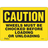 Enseigne «Wheels Must Be Chocked» en anglais pour signalisation de sécurité