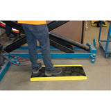 Anti-Fatigue Mat, Diamond, 1-2/3' x 3-1/4' x 3/4", Black/Yellow, Polyurethane - SGW898