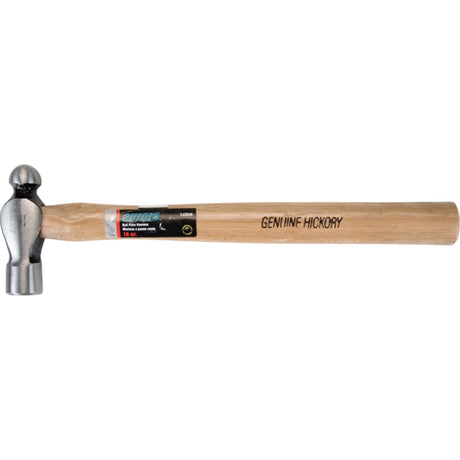 Marteau à panne sphérique avec tête en acier poli et manche en bois clair marqué Genuine Hickory.